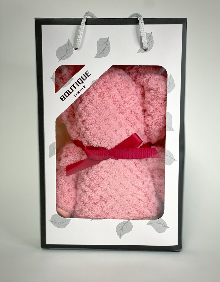 Подарочное полотенце в форме медведя розовое